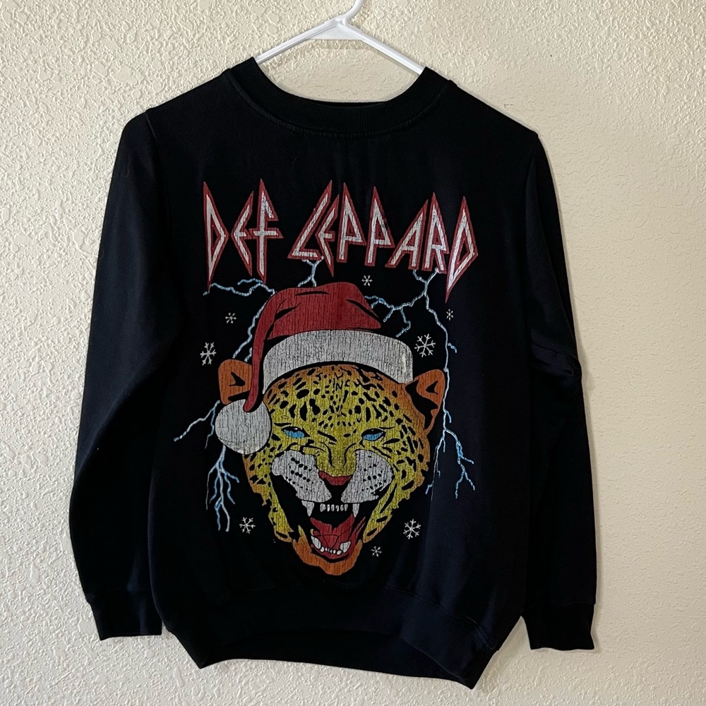 DEF LEPPARD Holiday Leopard Christmas Sweatshirt Size med Womens Black